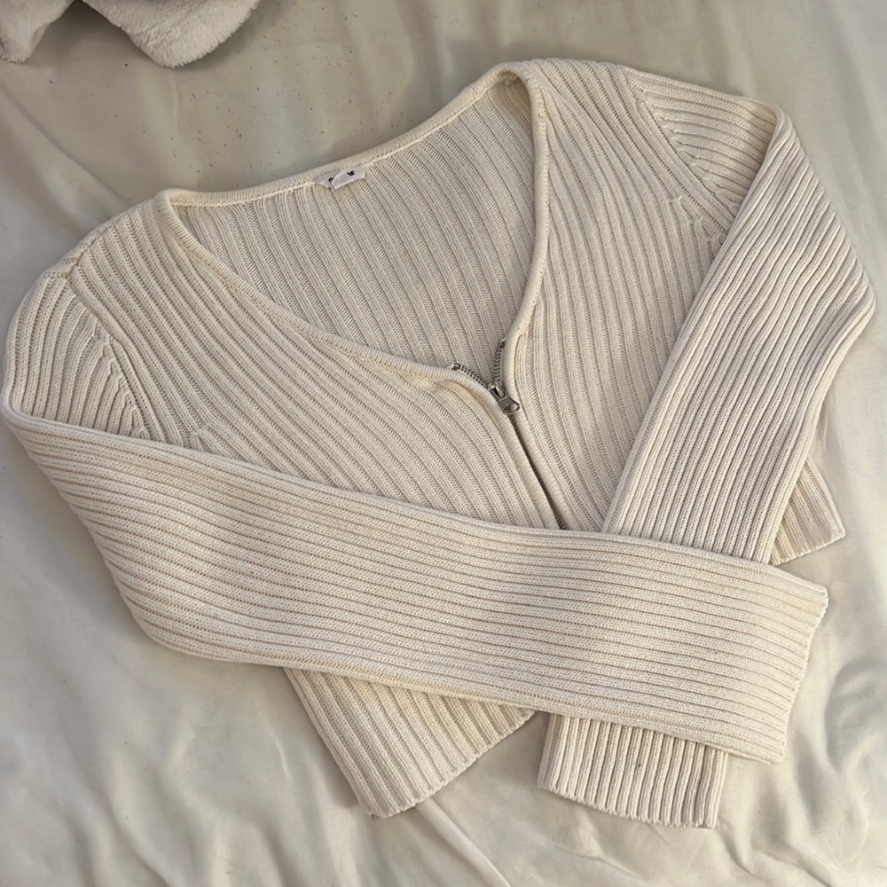 Garage Long Sleeve Zipper Crop Top